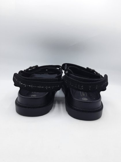 Sandales MERRY SCOTT noires de seconde main