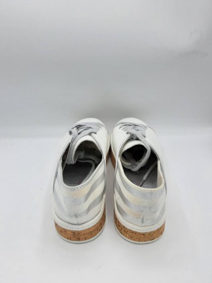 Baskets blanches