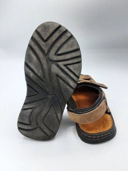 Nu-pieds MASS marron de seconde main