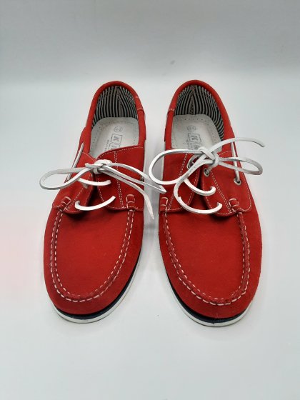 Chaussures bateau KNK rouges de seconde main