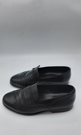 mocassin