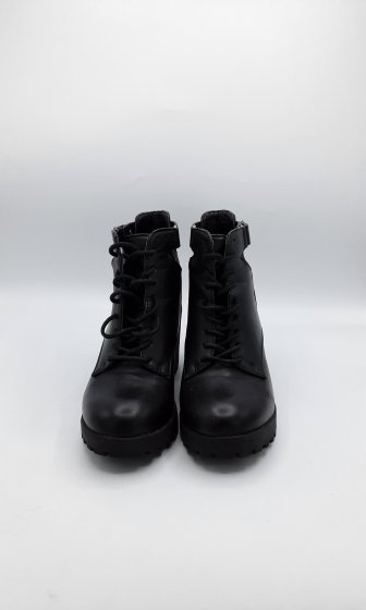 Bottines noires à talons