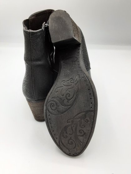 Botinne noir en cuir de seconde main