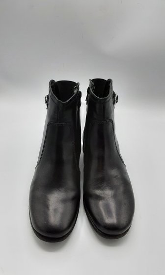 Bottines noir à talon compensé