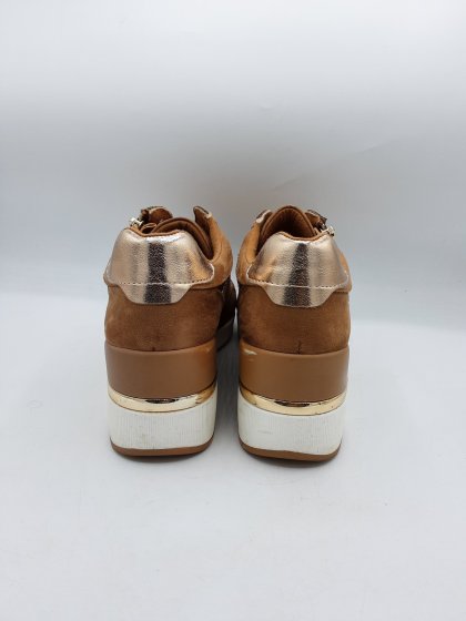 Baskets ERAM camel de seconde main