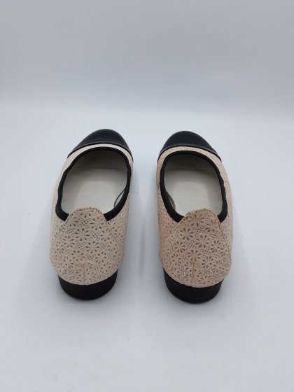 BALLERINE BEIGE ET NOIR DE SECONDE MAIN
