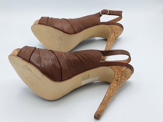 ESCAPIN CUIR COGNAC ET LI7GE DE SECONDE MAIN