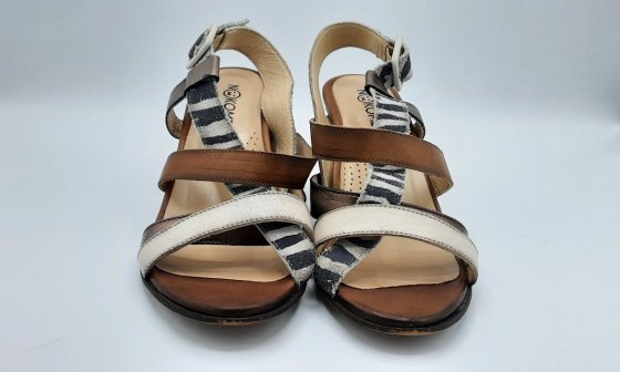 Sandales à talon marron et motif zèbre de seconde main