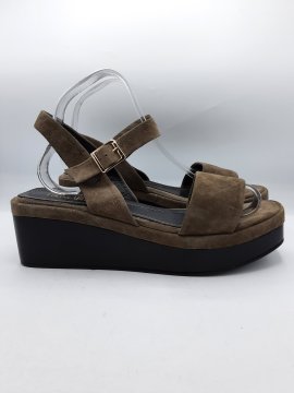 Sandales compensées COCO & ABRICOT taupe de seconde main