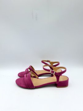 Paire de sandales roses