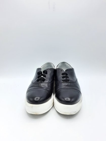 Paire de mocassins noirs