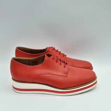 Derbies rouge de seconde main