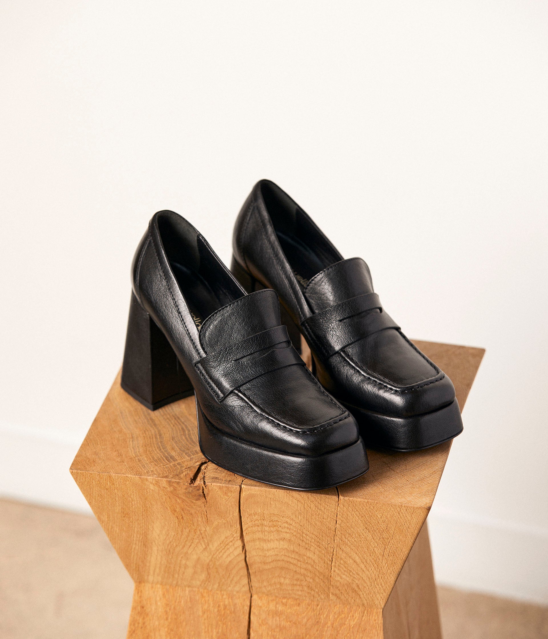 MOCASSIN  BATIA NOIR