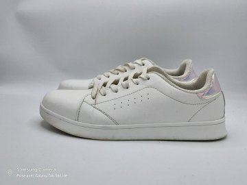 Tennis blanche T39 de seconde main