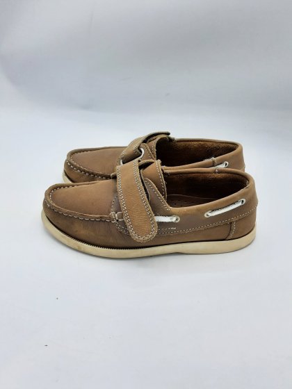 Chaussures bateau ANDRE beiges de seconde main