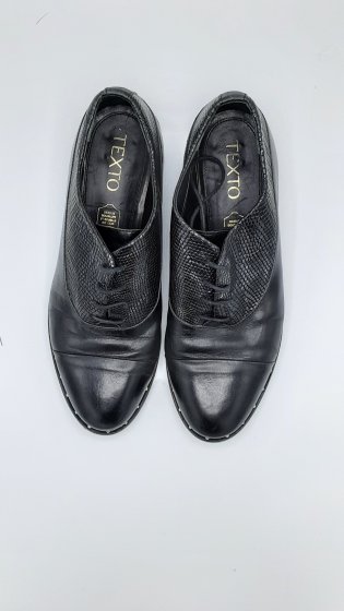 Derbies noir de seconde main