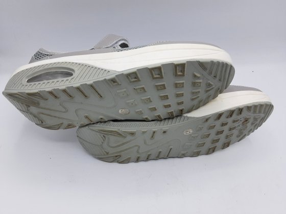 Baskets FASHION grises de seconde main