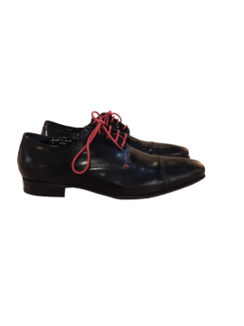 Derbies noir de seconde main