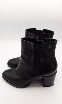 bottines noires à talons