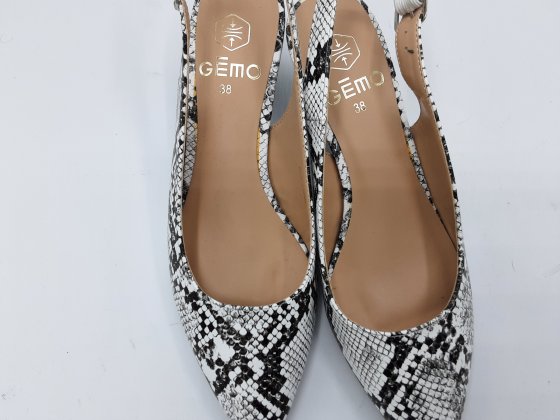 Escarpins sling back GEMO python noirs et blancs de seconde main