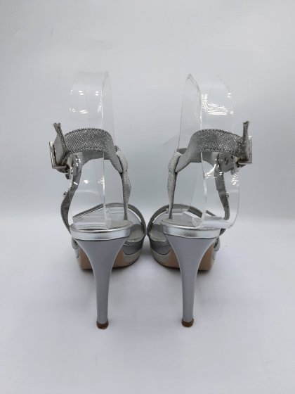 Sandales  à talons NERO GIARDINI silver de seconde main