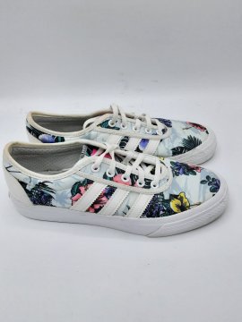 Baskets fleuries Adidas de seconde main