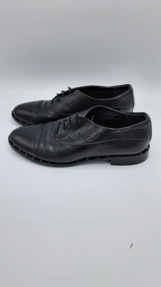 Derbies noir de seconde main