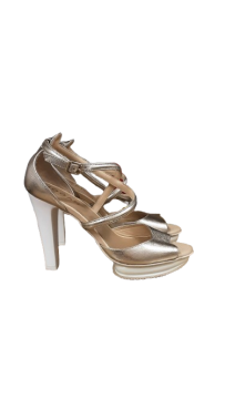 Paire sandales à talon de seconde main