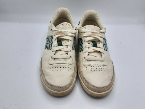 basket n'go blanche et verte de seconde main