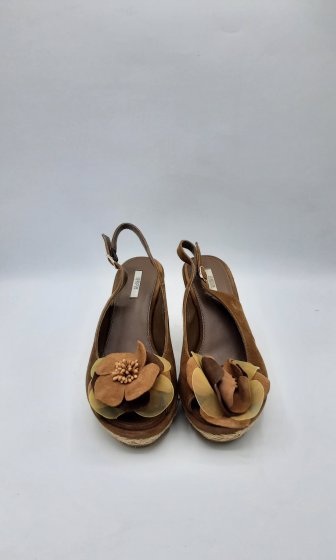 Sandales compensées Geox marron de seconde main