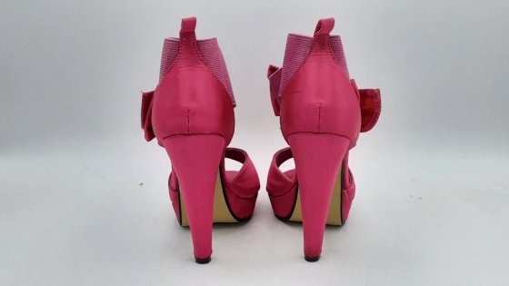 Sandales à talons haut fushia