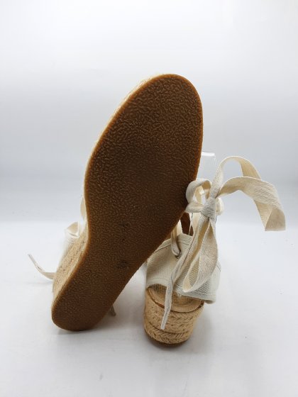 Espadrilles compensées DE MARQUE INCONNUE beiges de seconde main