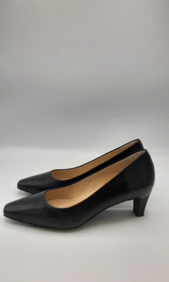 Paire d’escarpins de seconde main
