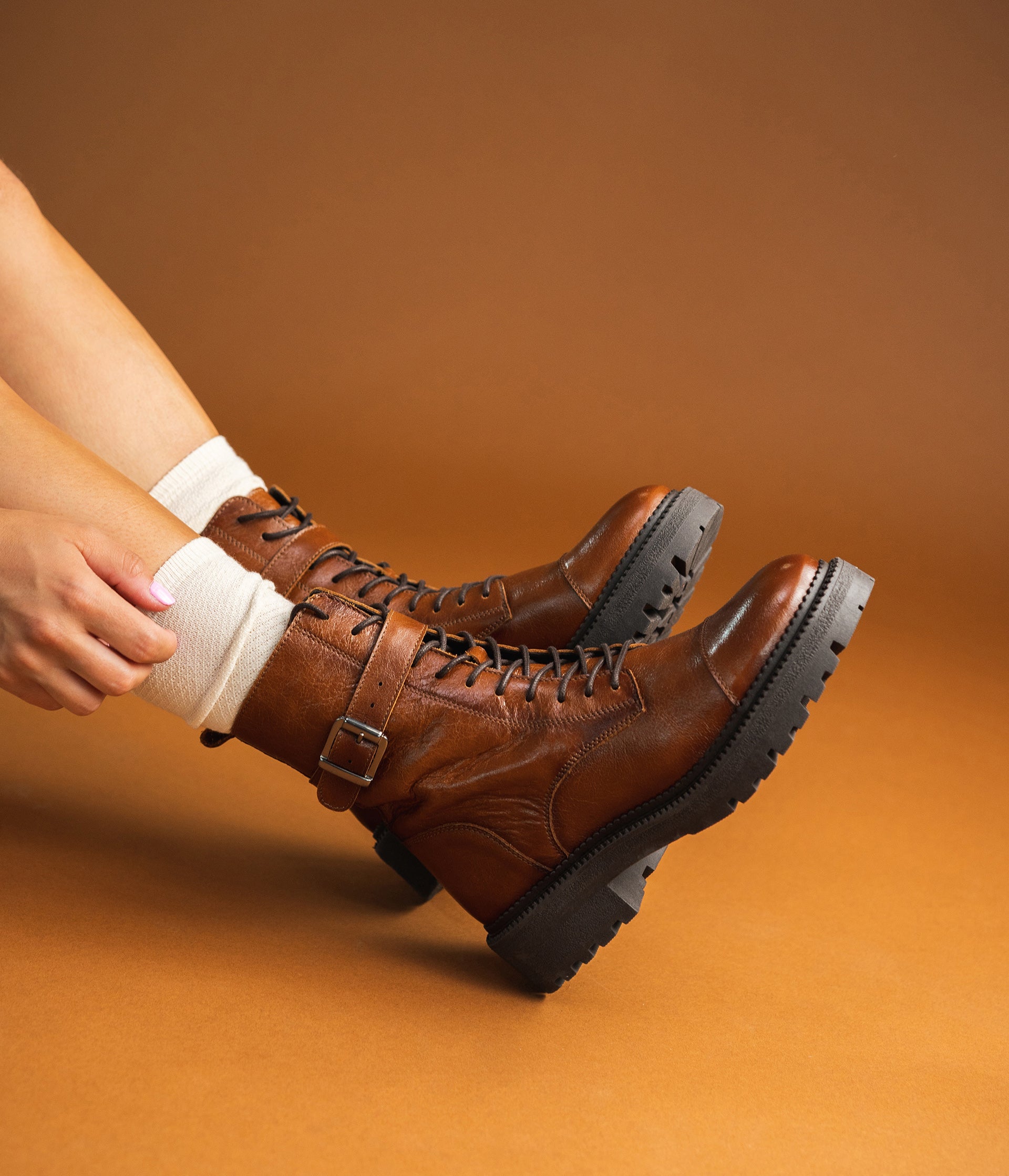 BOOTS SAMMIE COGNAC