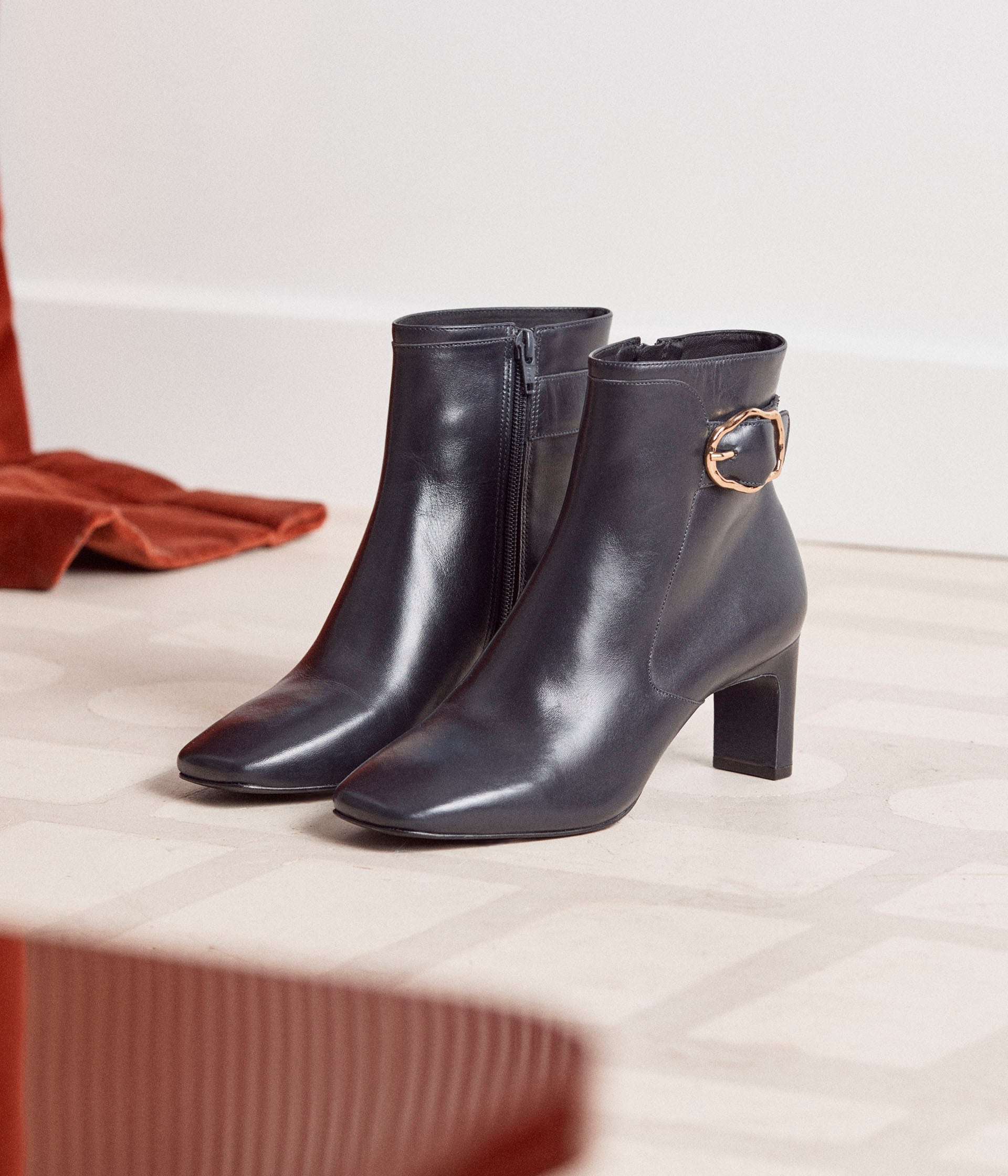BOOTS COME MARINE