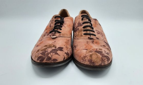 Derbies à motif floral de seconde main