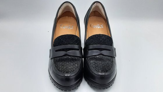 Mocassin à talon noir caprice