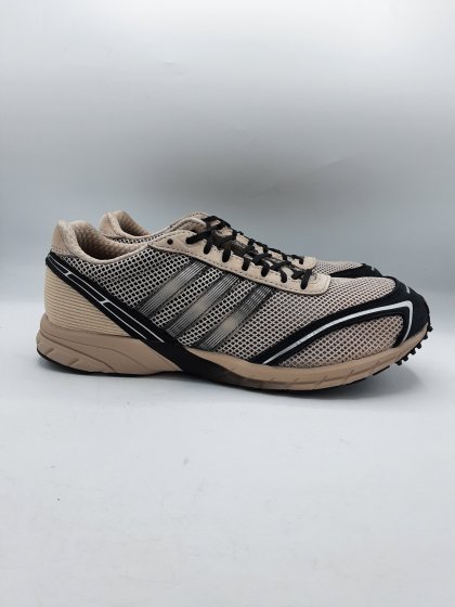 Baskets ADIDAS roses et noires de seconde main
