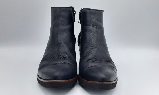 Bottine a talon noir en cuir de seconde main