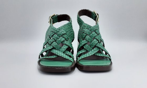 Sandales verte tressée à talon de seconde main