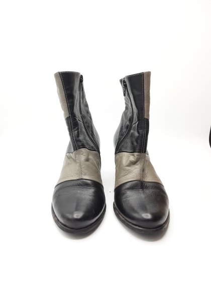 Bottines noires et grises de seconde main