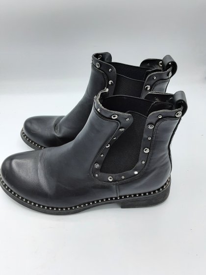 boots plates noire de seconde main