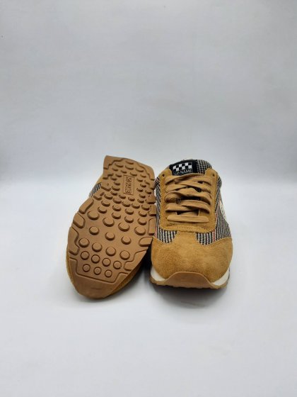 Baskets No Name beige de seconde main