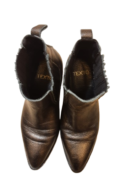 Bottines a motif  a talons de seconde main
