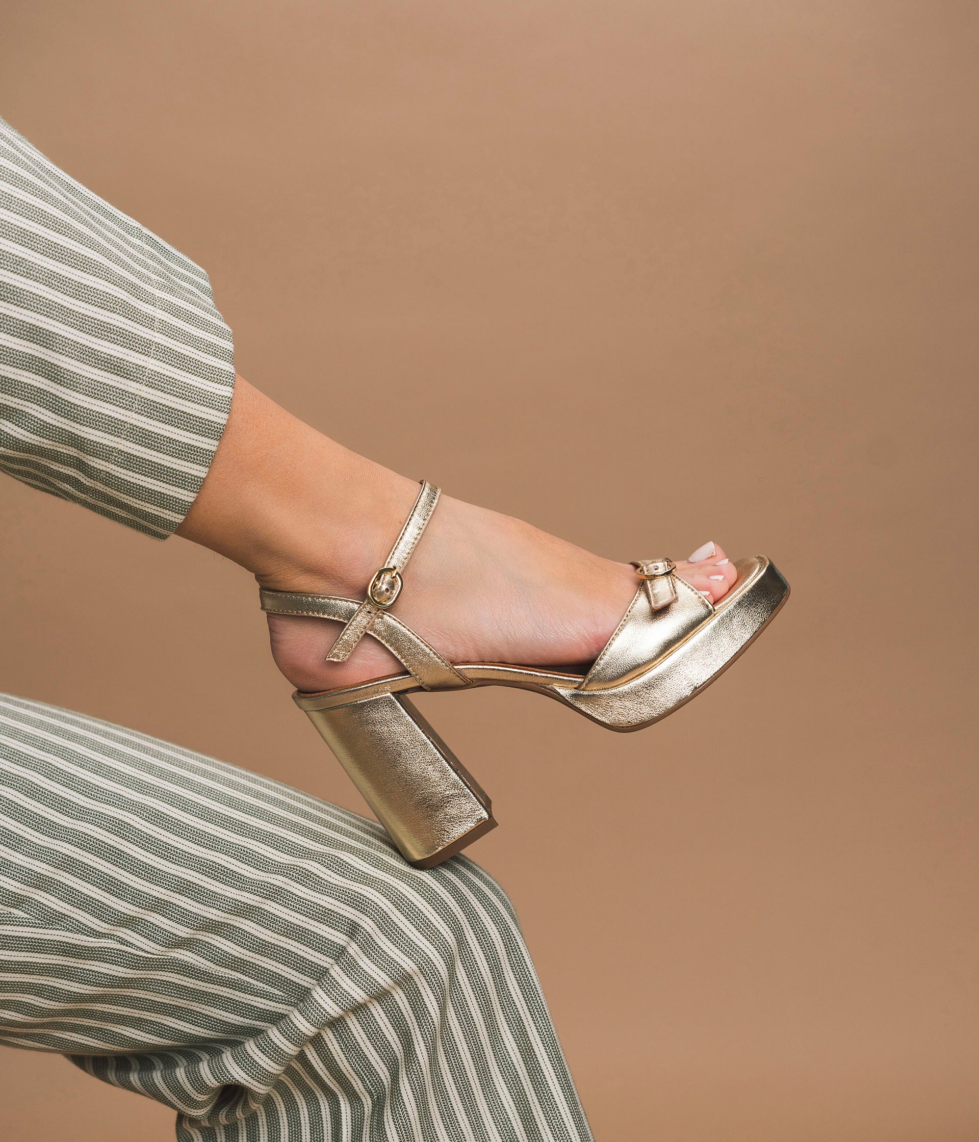 SANDALE POLLA PLATINE
