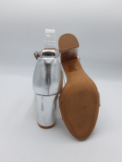 Sandales IDEAL SHOES silver de seconde main