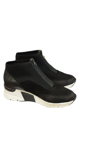 paire de rickers noire  en 39