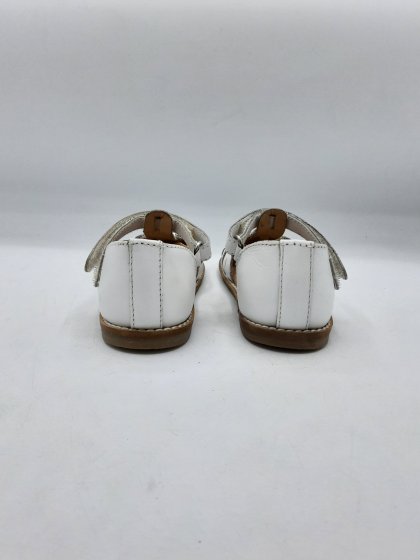 Sandales BUGGY SHOES blanches de seconde main