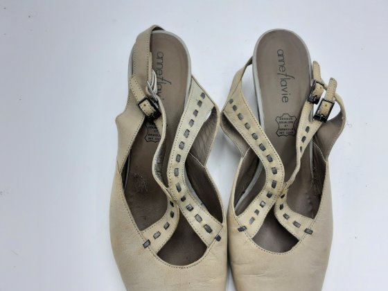 Sling Back ANNE FLAVIE  beiges de seconde main