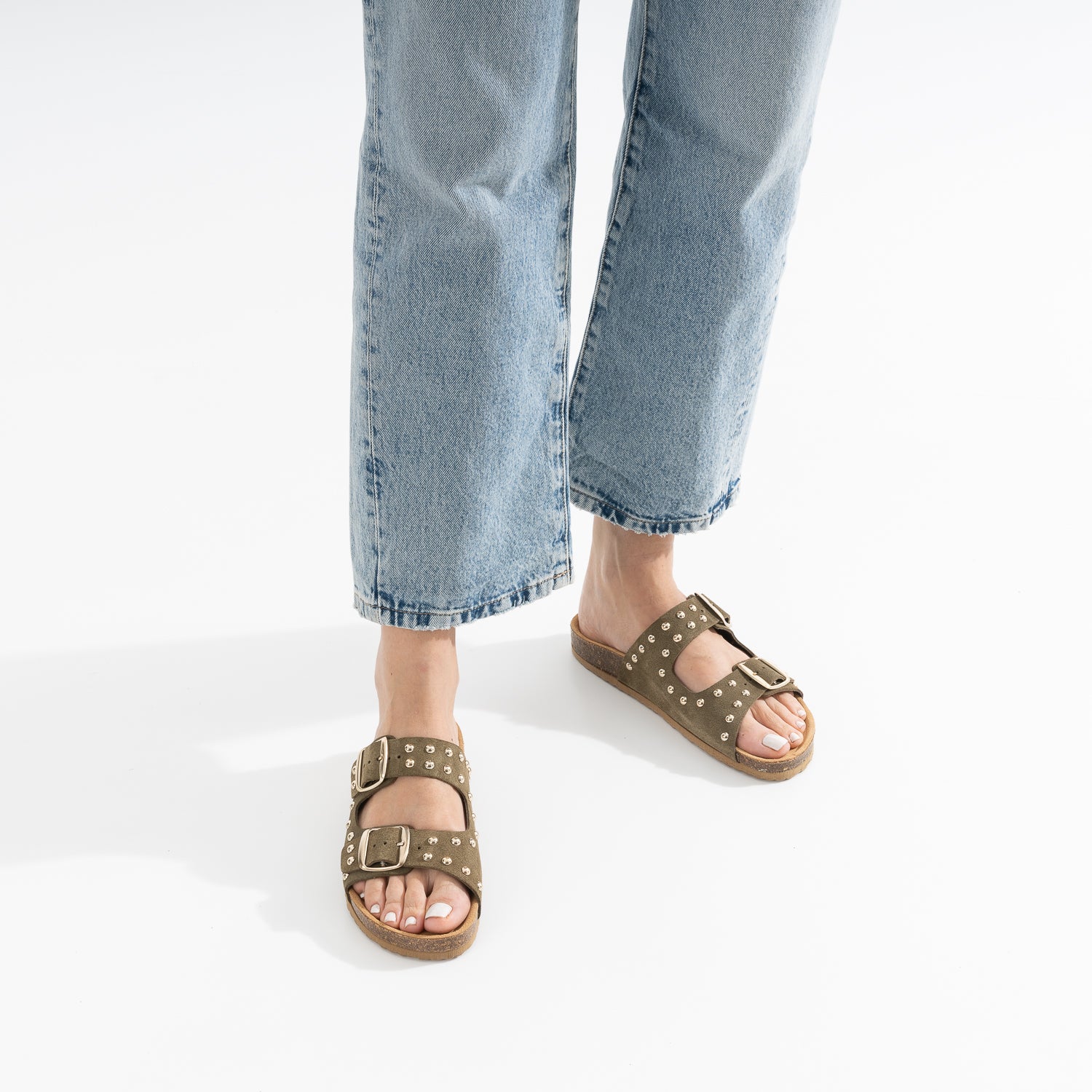 MULE ATHIA KAKI